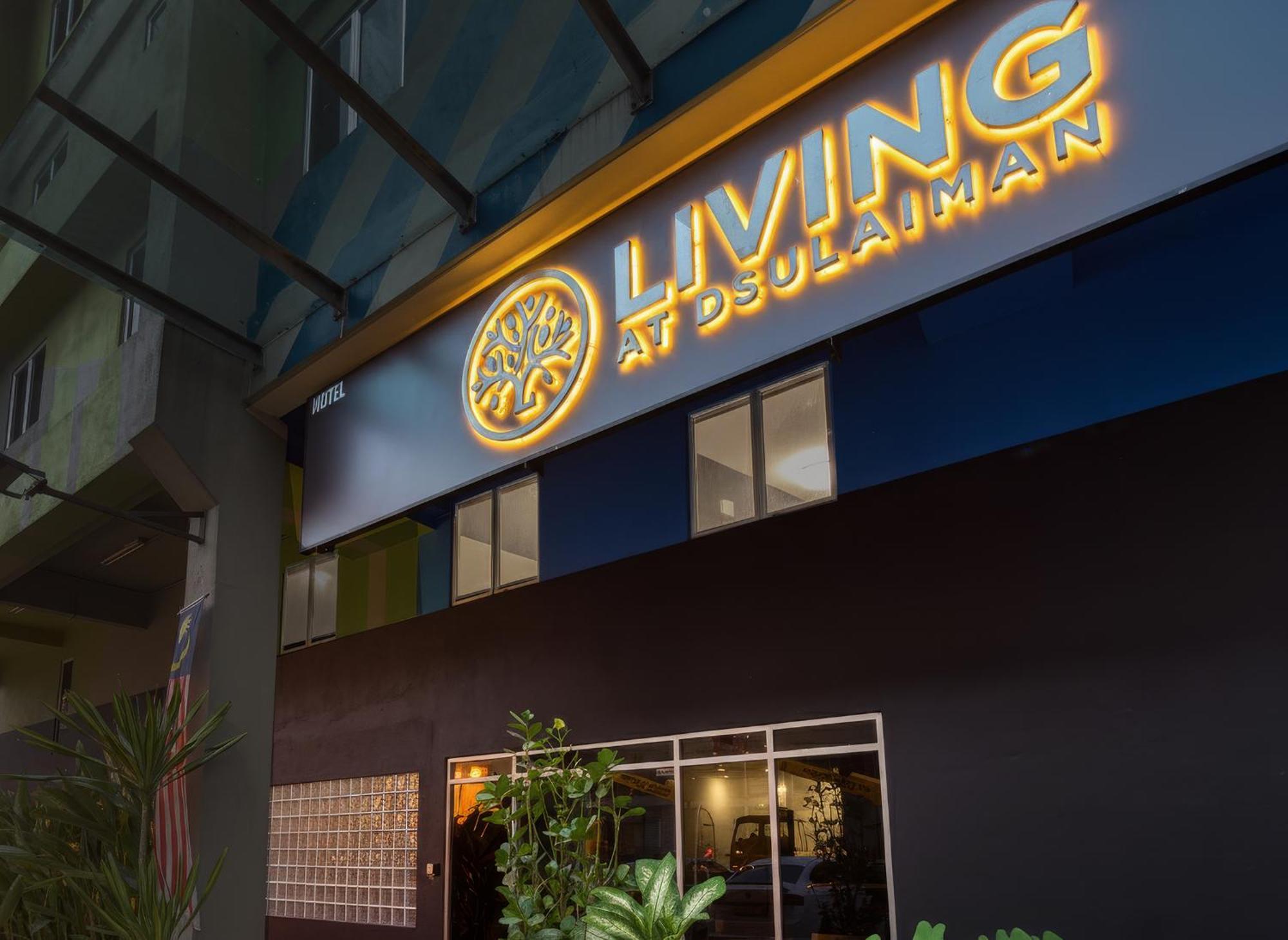 Living At Dsulaiman Hotel — Photos 1